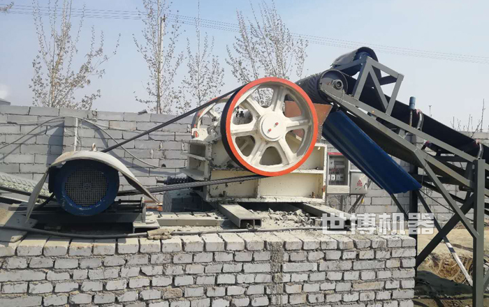 250*1000小型颚式破碎机安装现场 250*1000小型颚式破碎机安装现场
