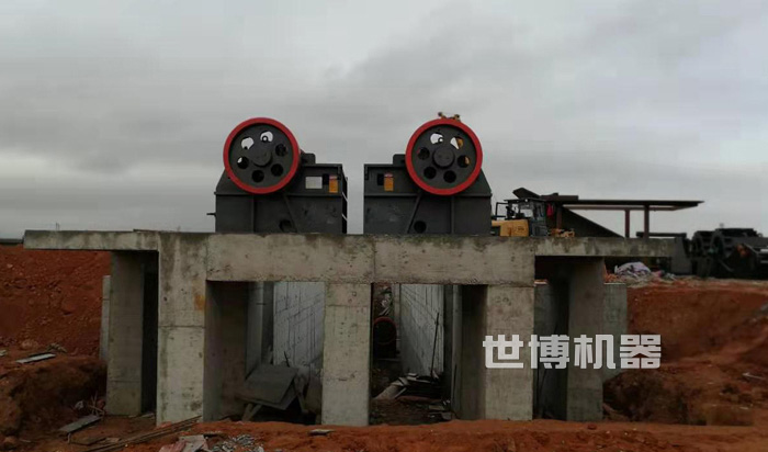颚式破碎机安装现场 颚式破碎机安装现场