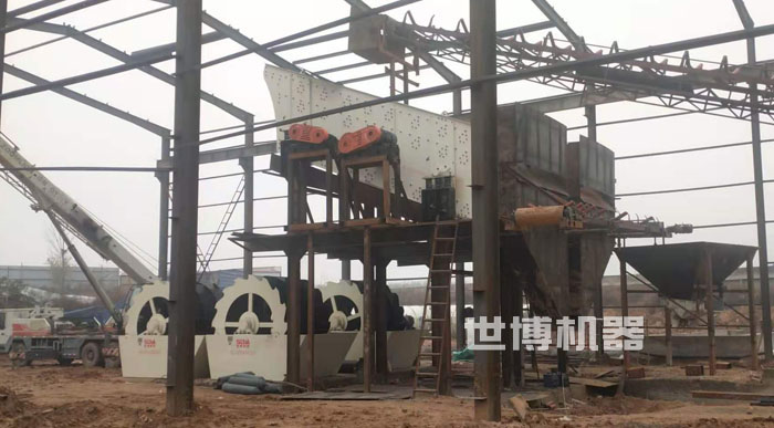 洗砂机与振动筛安装现场 洗砂机与振动筛安装现场